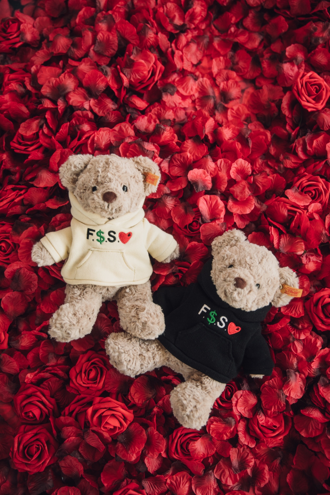 F$S bears on roses
